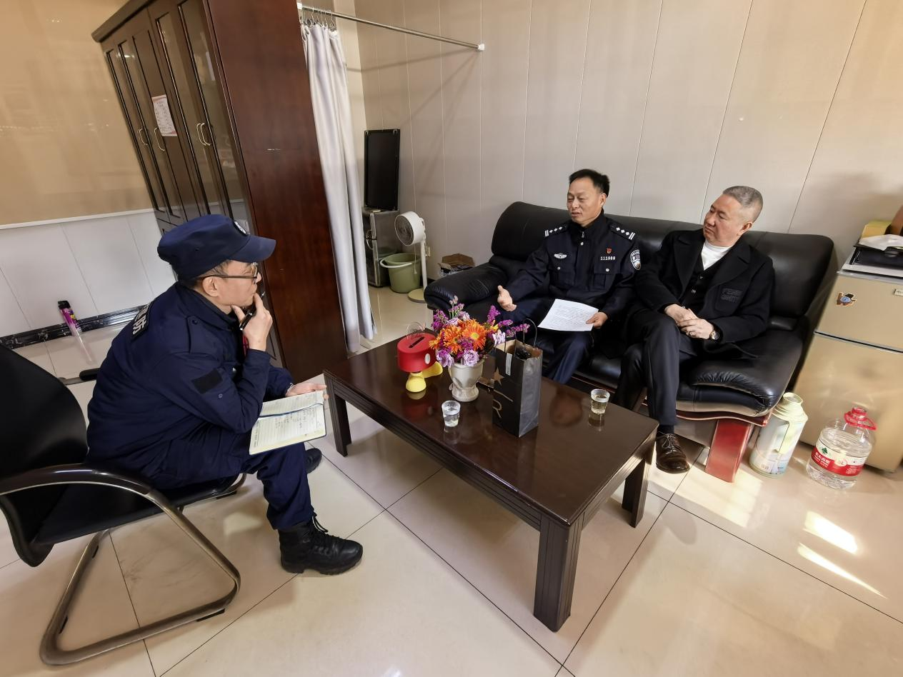 钱江商城两全推动2026年警务安保工作 多方联动筑牢坚实安全防线。